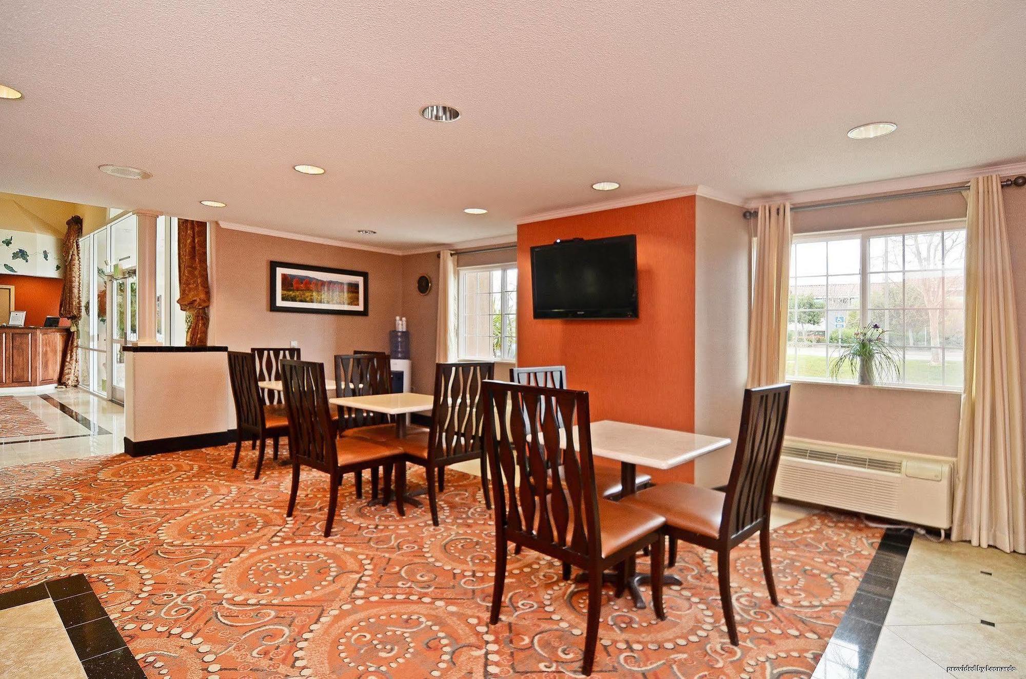 Best Western Plus Vineyard Inn Livermore Restaurante foto